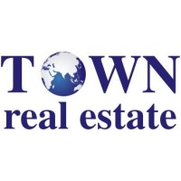 TOWN REAL ESTATE Logo