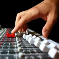 Sound Engineer & Sound Designer Logo