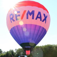 RE/MAX 1st Realty Logo