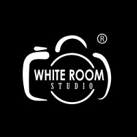 WhiteRoom Studio Logo