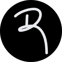 Travel With Raelinn, LLC Logo