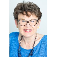 Elizabeth Toogood: Insightful Business Mentor Logo
