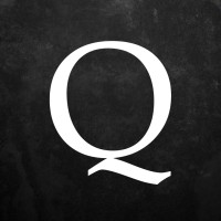 Quatromanos - Estudio de Comunicación Logo