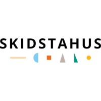 Skidstahus Logo