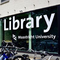 Maastricht University Library Logo