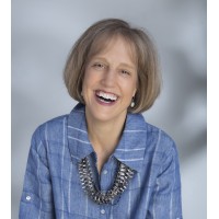 Martha Smolen, LLC Logo