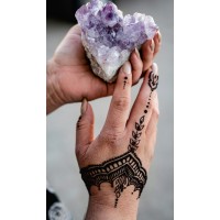 The Henna Alchemist Logo