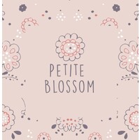 PETITE BLOSSOM Logo