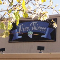Wine Thieves Logo