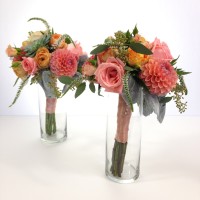 Relles Florist & Gifts Logo
