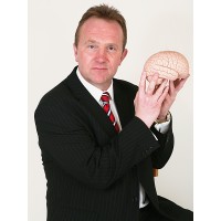Simon Hazeldine - Keynote Speaker & Conference Speaker Logo