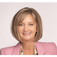 Lisa Larter Logo