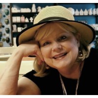Connie Roberts Fine Art Logo