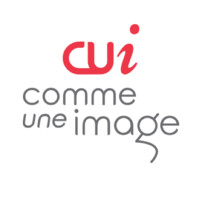 Comme Une Image Logo