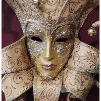 Ella Notorious, LLC Logo