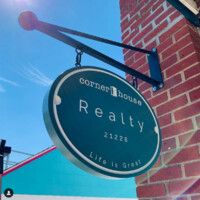 Corner House Realty Logo