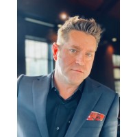 Bill Patton, Luxury Realtor Long & Foster Christies International Logo