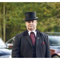 Paul J King Funeral Directors Logo