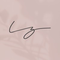 Larissa Zeber Logo