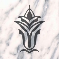 Distinctive Tile & Design Logo