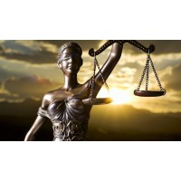 Roblin West Law Office Logo