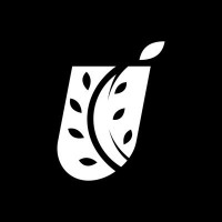 Escuela Bancaria y Comercial Logo