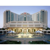 Hilton East Brunswick Hotel & Executive Meeting Center Logo