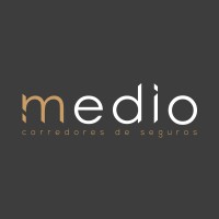 Medio Corredores de Seguros Logo