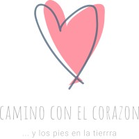 Camino con el corazón ... y los pies en la tierra Logo