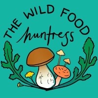 The Wild Food Huntress Logo