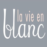La Vie En Blanc, Inc. Logo