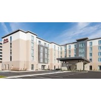 Hampton Inn & Suites at Keystone at The Crossing - By Hilton Logo