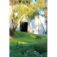 Sunninghill Equestrian Centre Logo