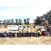 CONNOR EARTHMOVING ORANGE Logo