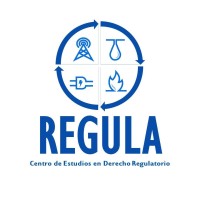 REGULA | Centro de Estudios en Derecho Regulatorio Logo
