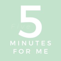 5 Minutes for Me Logo