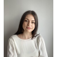 Ioana Petrovicescu | Coach Logo
