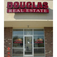 Douglas Real Estate Logo