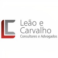 Leão & Carvalho Consultores e Sociedade de Advogados Logo