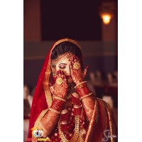 Creative Moments Logo