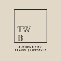 Traveling With B. Logo