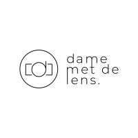 Dame met de lens Logo