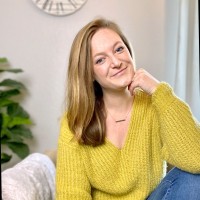Career Coaching & Adulting Tips with Ali | ful life coaching Logo