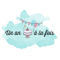 Un an à la fois Logo