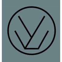 Vroom Training & Coaching Logo