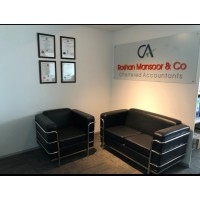 Roshan Mansoor & Co Logo