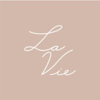 La Vie Est Belle Logo