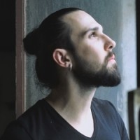 Ekin Topaloğlu Logo