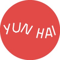 Yun Hai Taiwanese Pantry 雲海嚴選 Logo