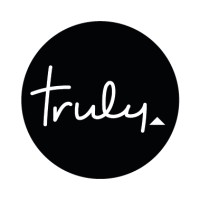 hey truly Logo